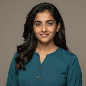 Mariyam, a 29-year-old Maldivian woman from Hulhumalé wearing teal outfit seeking American husband