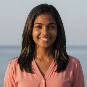 Fathimath, a 24-year-old Maldivian woman from Addu City with radiant smile looking for serious relationship